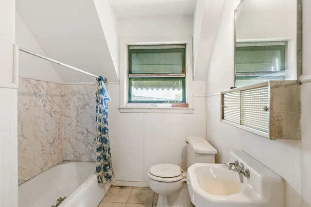 $569,900 | 7846 Santa Elena Street, Houston, TX 77061