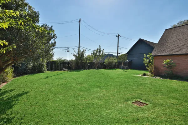 $499,900 | 7846 Santa Elena Street, Houston, TX 77061