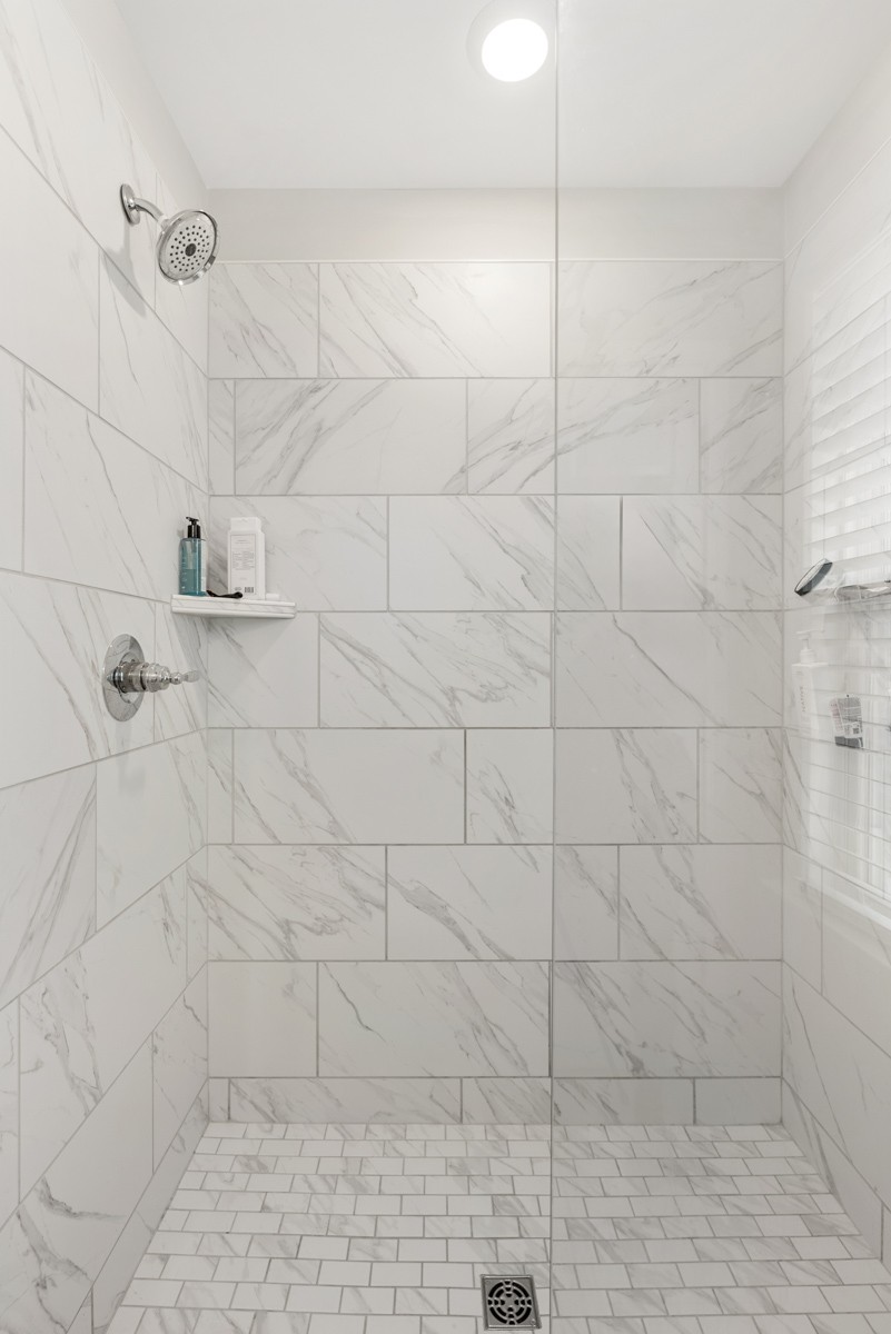 235 Grandstand Boulevard Gallatin, TN 37066 - Photo 19 of 26 a bathroom with a shower