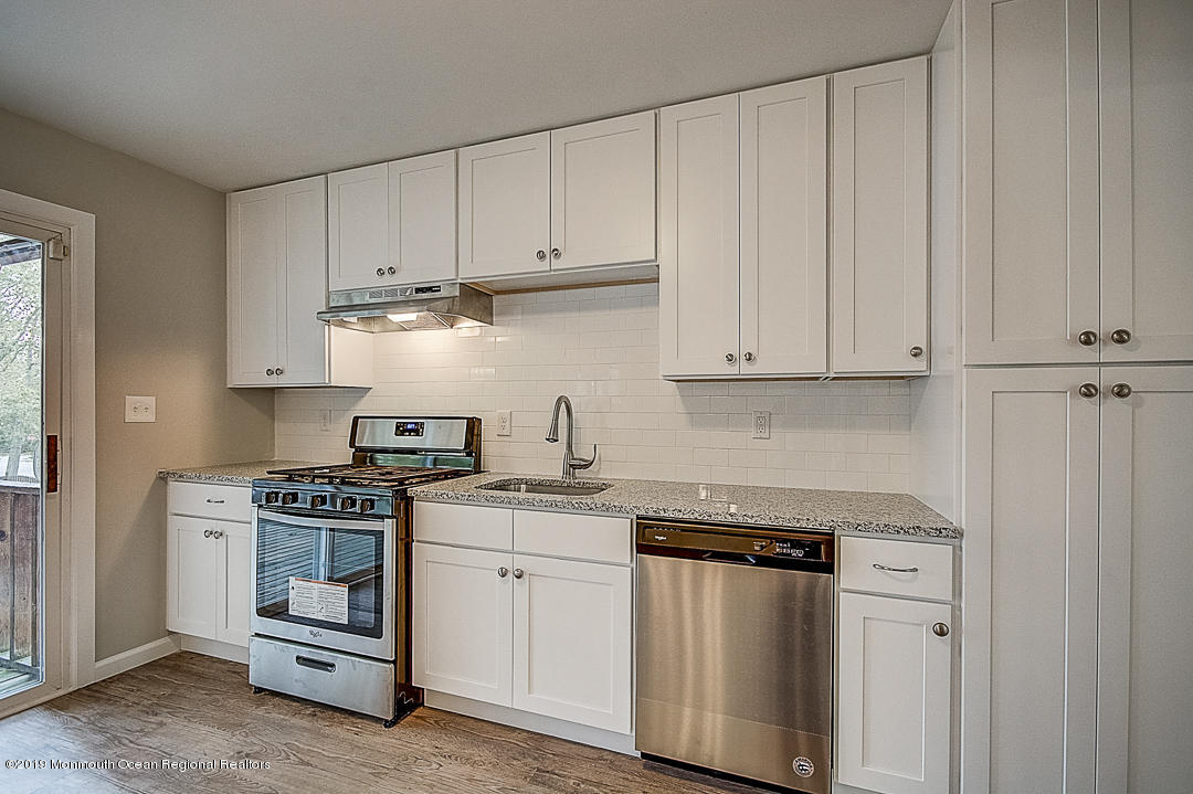 Pine Rd - MLS-17