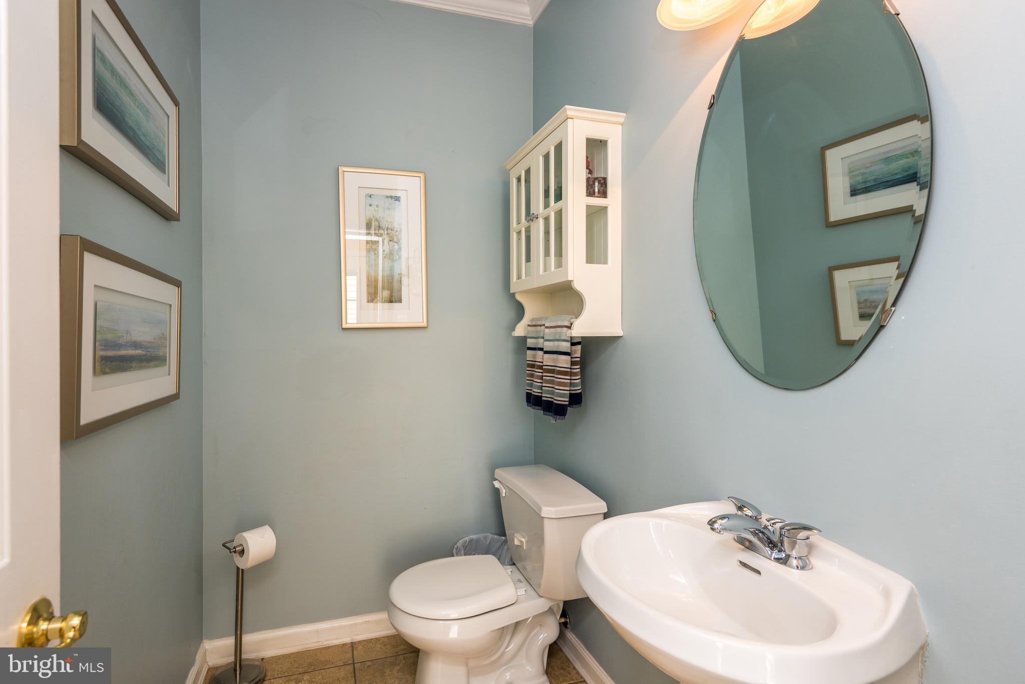 238 Barnhill Road Perkasie, PA 18944 - Photo 27 of 62 Powder Room