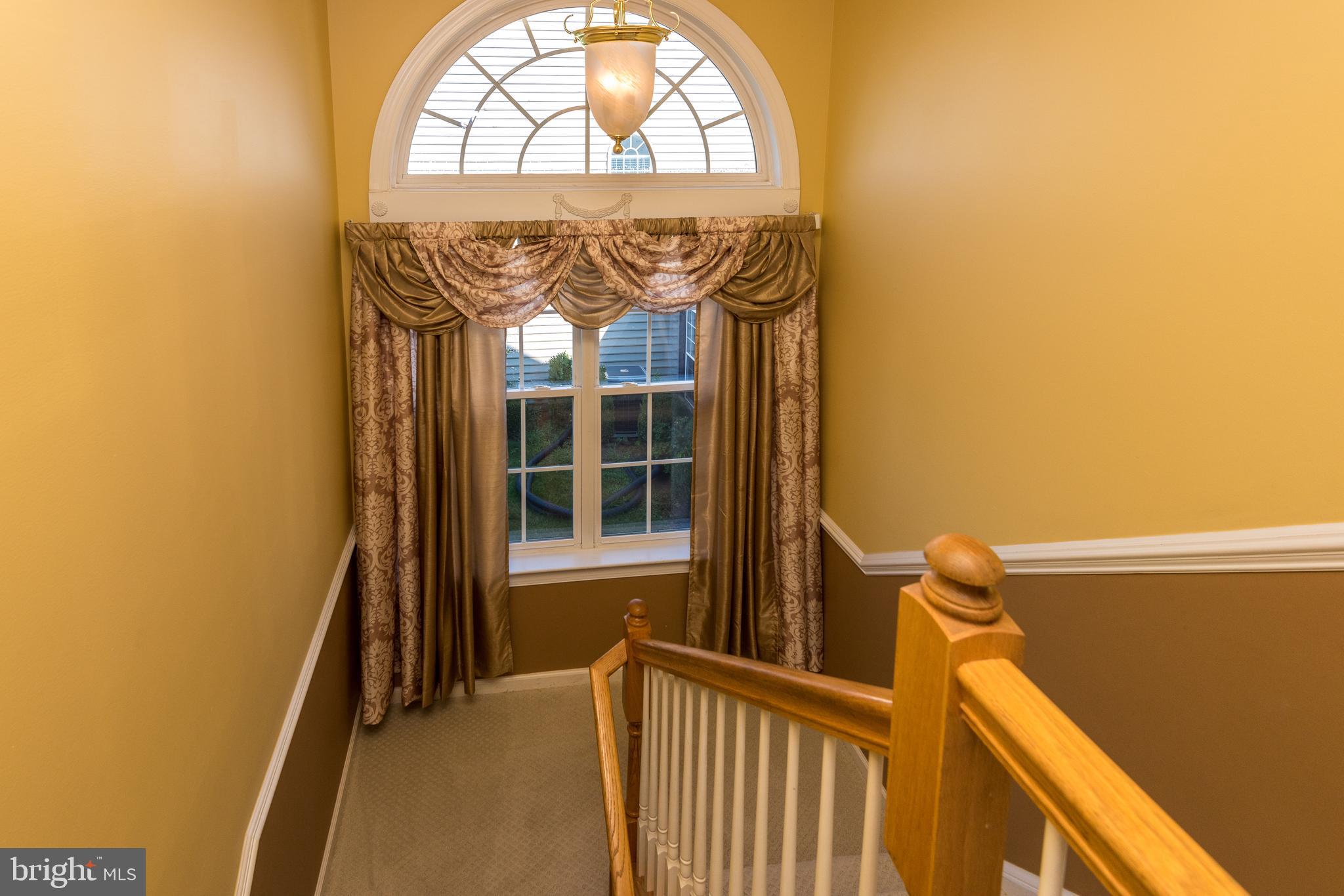 238 Barnhill Road Perkasie, PA 18944 - Photo 28 of 62 Upstairs hallway