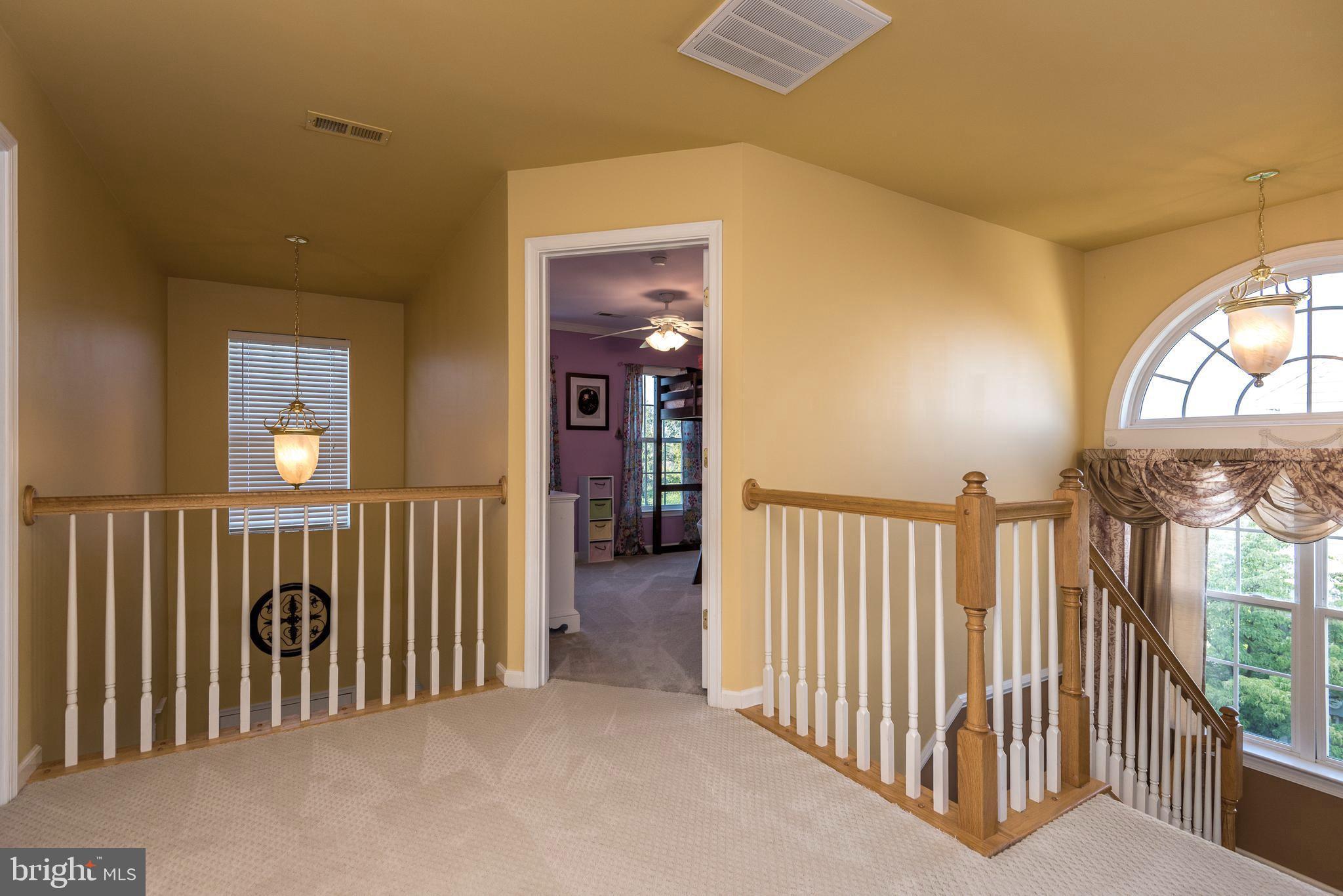 238 Barnhill Road Perkasie, PA 18944 - Photo 30 of 62 Upstairs hallway