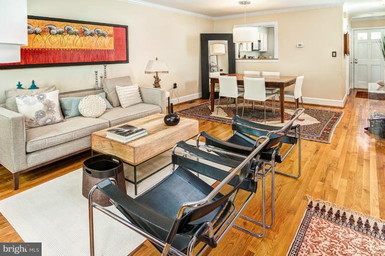 4426 Lingan Road Northwest Washington, DC 20007 - Photo 12 of 30 Living Room