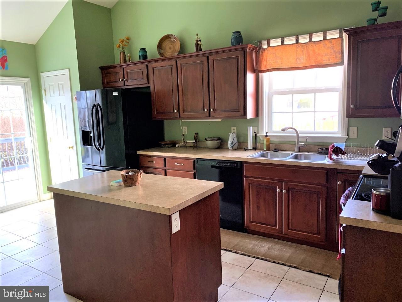 103 North Kemp Road Kutztown, PA 19530 - Photo 3 of 18 Gallery Image 3