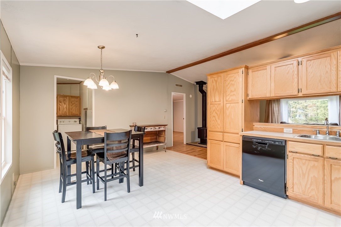 6239 Azure Way Maple Falls, WA 98266 - Photo 11 of 25 Gallery Image 11