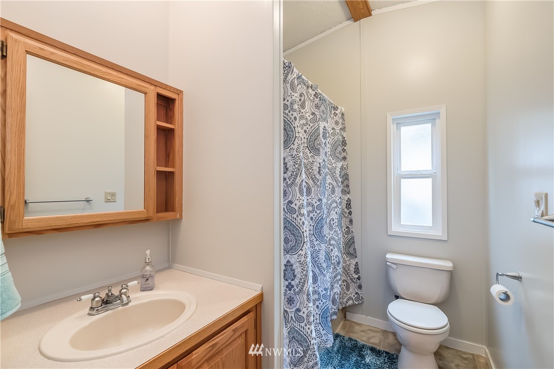 6239 Azure Way Maple Falls, WA 98266 - Photo 15 of 25 Gallery Image 15