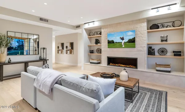 $14,495 | 6331 East Phoenician Boulevard, Unit 1, Scottsdale, AZ 85251