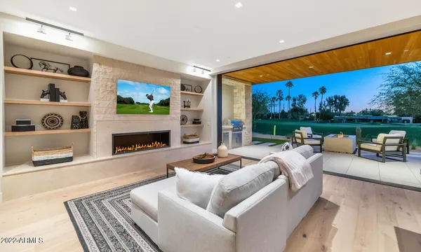 $14,495 | 6331 East Phoenician Boulevard, Unit 1, Scottsdale, AZ 85251