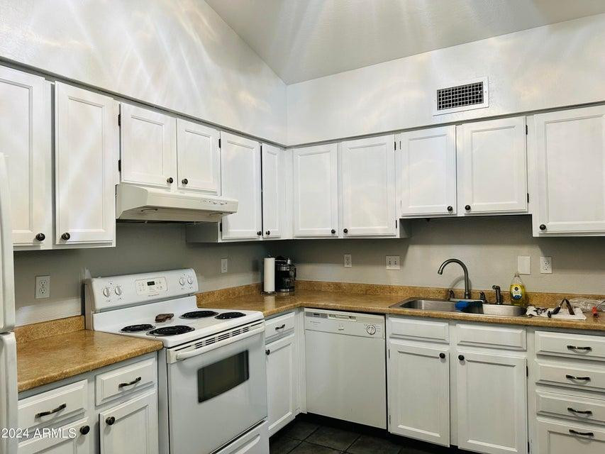 555 North May, Unit 35 Mesa, AZ 85201 - Photo 6 of 24 Photo #6
