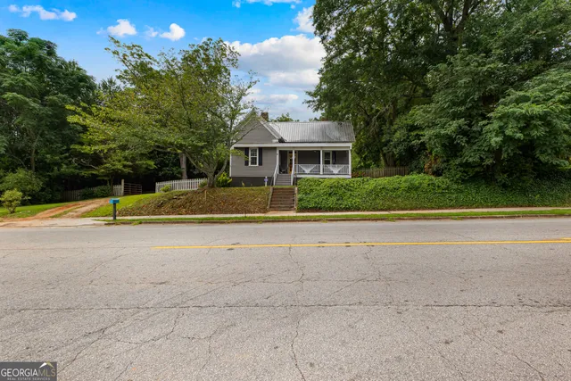 $335,000 | 16156 Barnesville Street, Zebulon, GA 30295