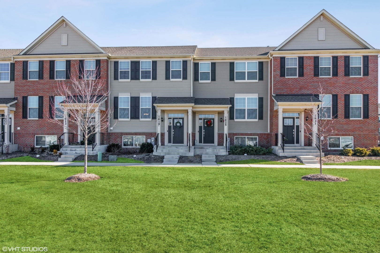 1619 Carlstedt Drive, Aurora, IL 60502 Compass