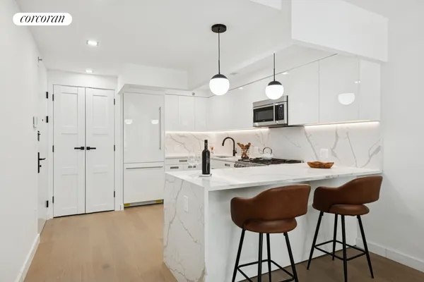 $950,000 | 428 East 9th Street, Unit 411 | Kensington