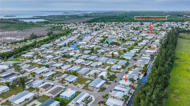 a picture of city view with lake view