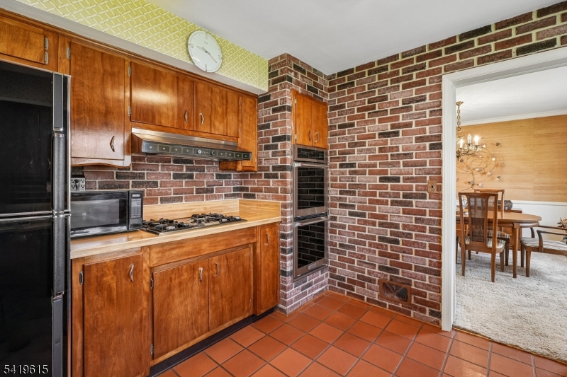 151 Mohawk Road Short Hills, NJ 07078 - Photo 16 of 47