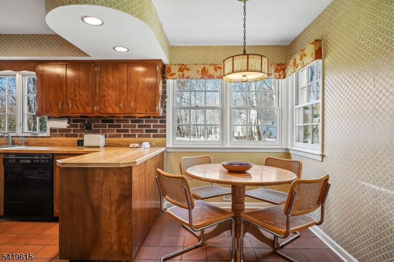 151 Mohawk Road Short Hills, NJ 07078 - Photo 19 of 47