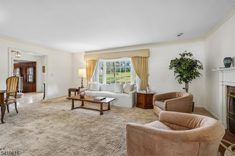 151 Mohawk Road Short Hills, NJ 07078 - Photo 7 of 47