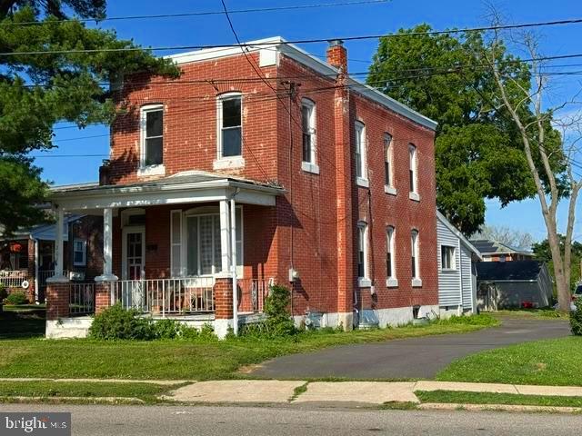 209 Upland Road Brookhaven, PA 19015 - Photo 2 of 8