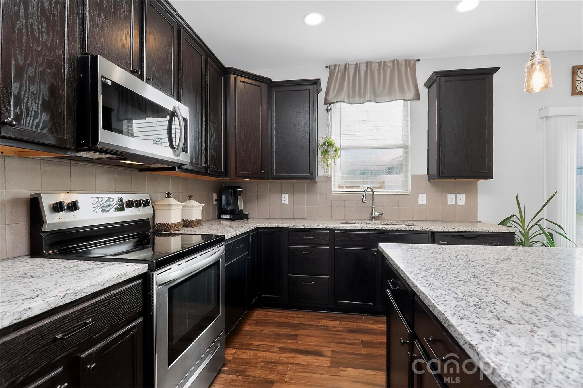 4626 Gibbons Link Road Charlotte, NC 28269 - Photo 10 of 47 Gallery Image 10
