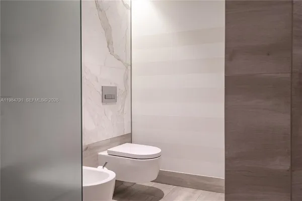 a bathroom with a toilet