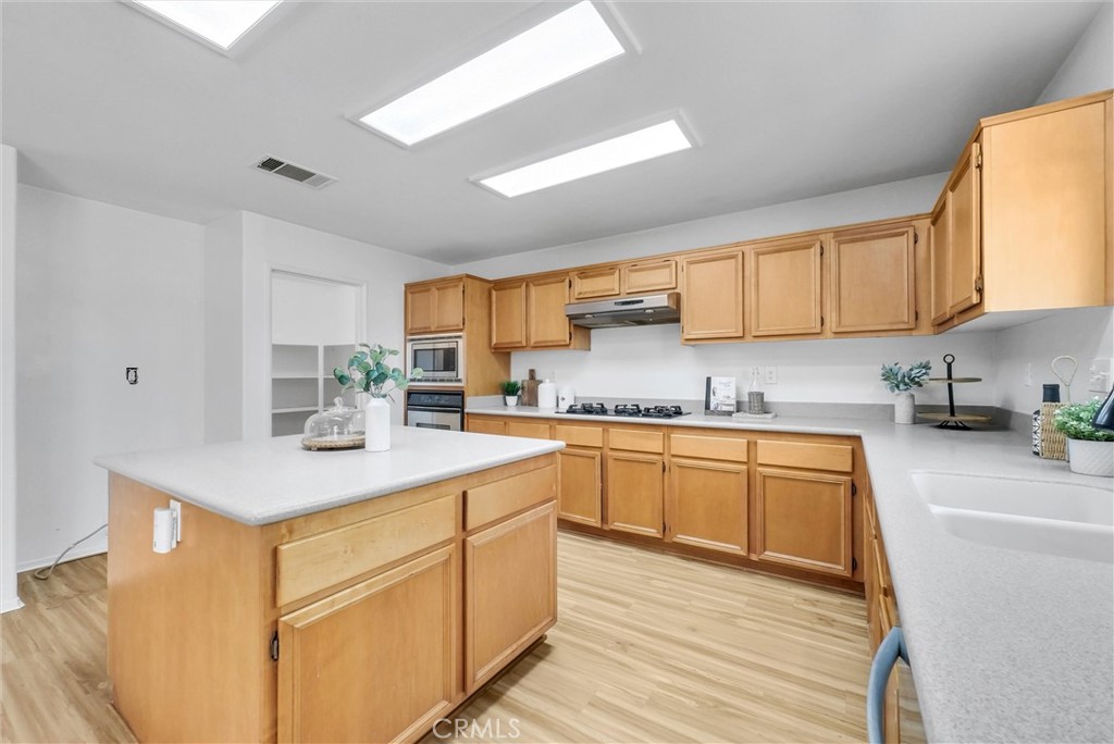12351 Mesa Grove Drive Riverside, CA 92503 - Photo 8 of 25