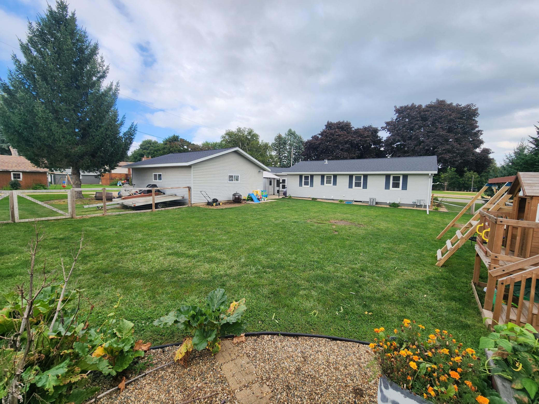 805 East County Road Le Roy, MN 55951 - Photo 28 of 35 Gallery Image 28
