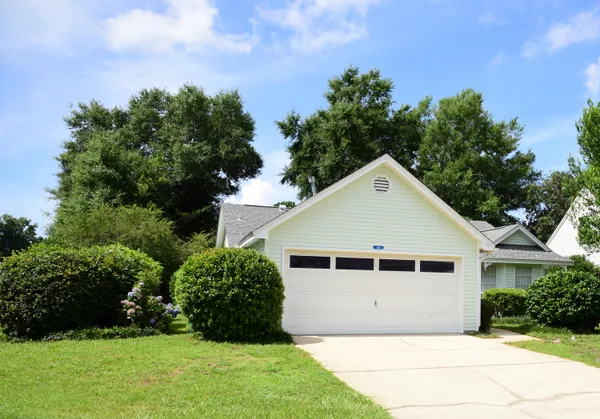 $1,900 | 155 Meadowbrook Court, Niceville, FL 32578