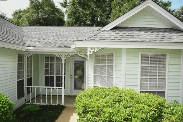 $1,900 | 155 Meadowbrook Court, Niceville, FL 32578