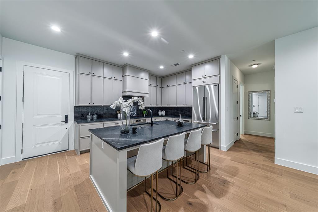 3601 Routh Street, Unit 1A Dallas, TX 75219 - Photo 6 of 32