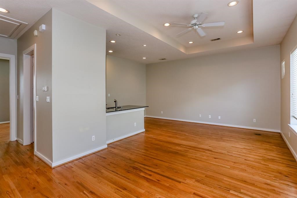 4030 Center Street Houston, TX 77007 - Photo 3 of 30