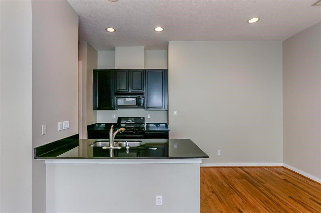 4030 Center Street Houston, TX 77007 - Photo 7 of 30