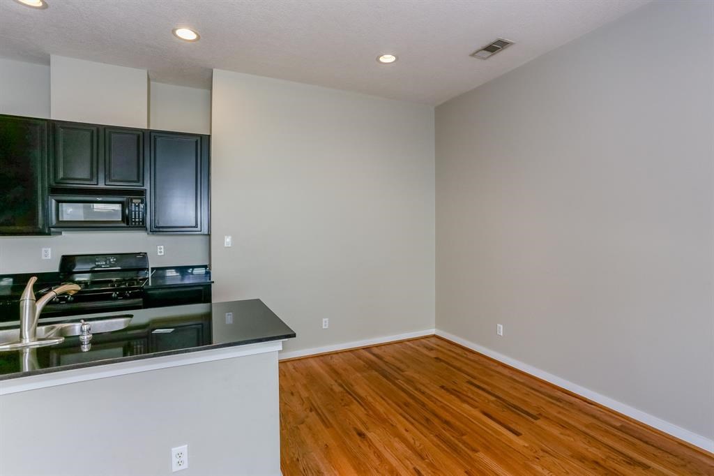 4030 Center Street Houston, TX 77007 - Photo 8 of 30