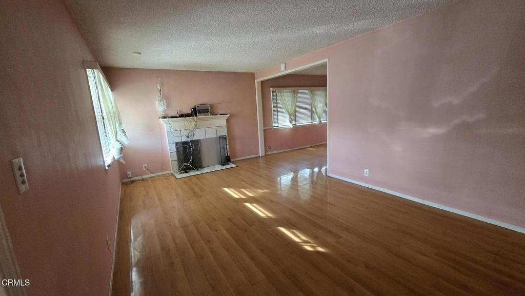349 Laun Street Altadena, CA 91001 - Photo 4 of 14 Living Room