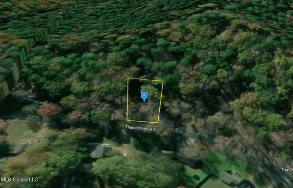 $17,999 | 753 Thunderbird Drive South, Hernando, MS 38632