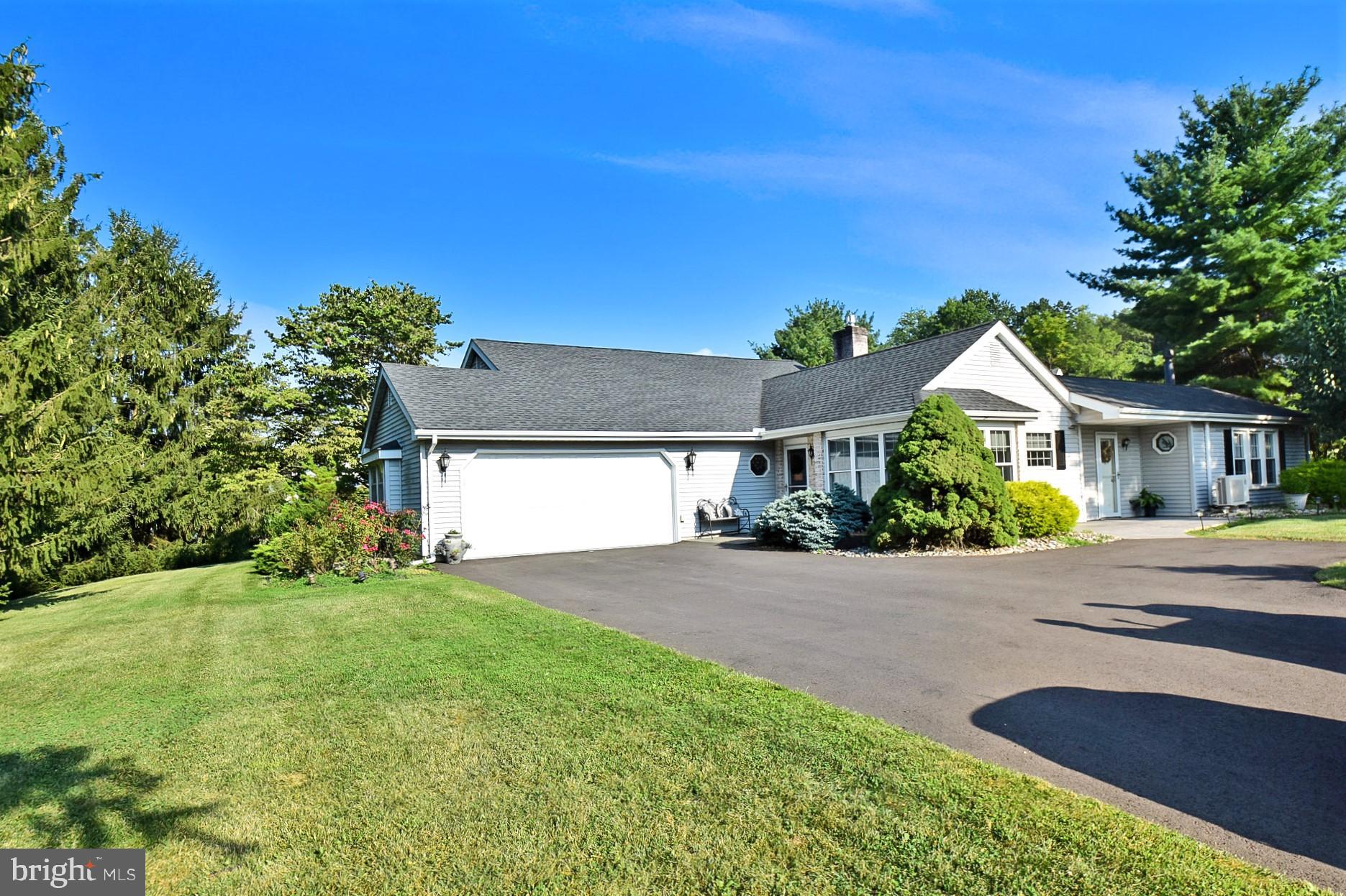 5410 Lanark Road Center Valley, PA 18034 - Photo 3 of 34 Gallery Image 3