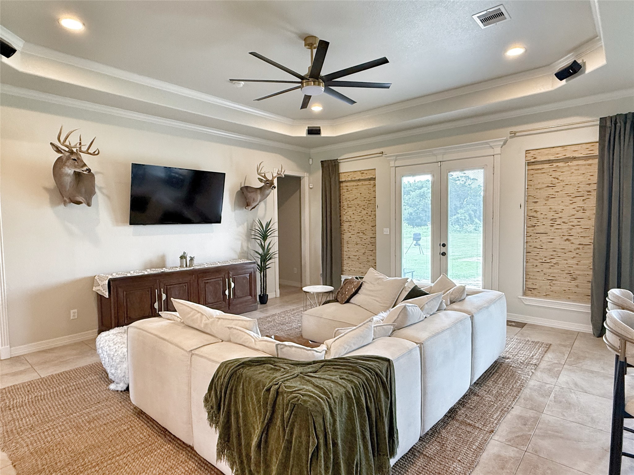 1549 Frontier Trail Angleton, TX 77515 - Photo 4 of 23