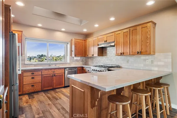 $9,000 | 1314 10th Street, Manhattan Beach, CA 90266
