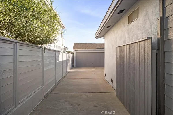 $9,000 | 1314 10th Street, Manhattan Beach, CA 90266