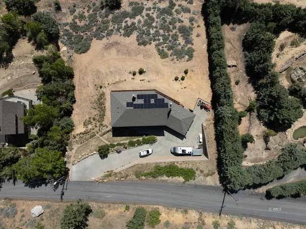 $1,149,000 | 653 Mountain View Drive, Swall Meadows, CA 93514