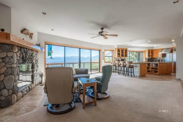 $1,149,000 | 653 Mountain View Drive, Swall Meadows, CA 93514