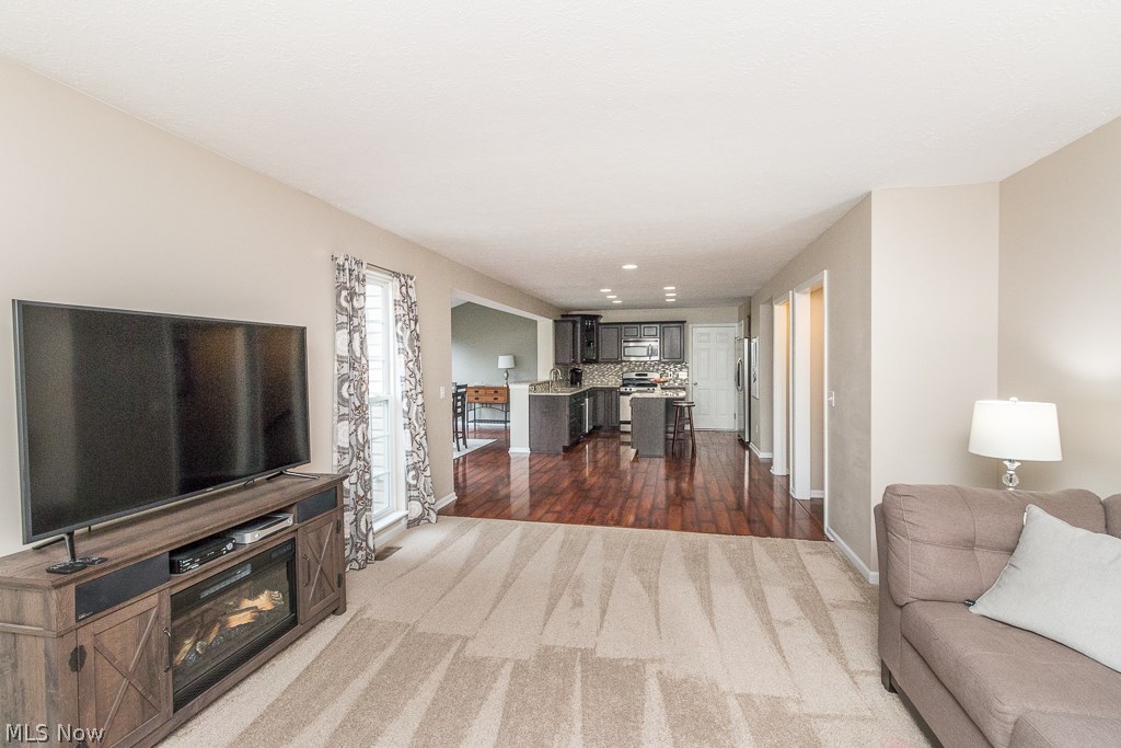 173 Sandstone Ridge Way Berea, OH 44017 - Photo 7 of 32 Gallery Image 7
