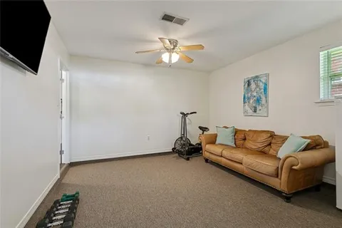 $420,000 | 1304 Houma Boulevard, Metairie, LA 70001