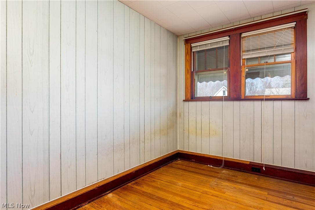1709 Spring Road Cleveland, OH 44109 - Photo 14 of 26