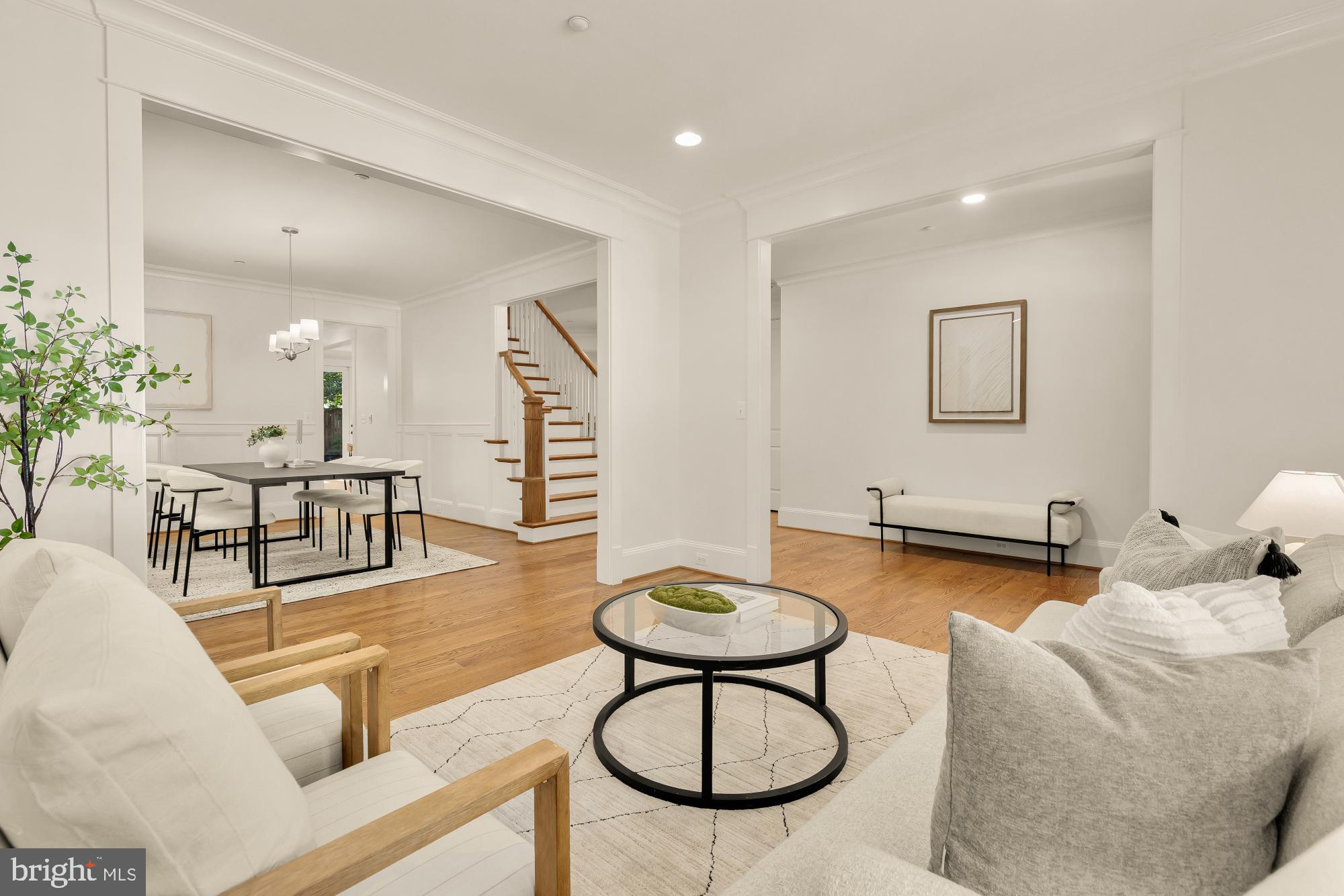 4308 Chestnut Street Bethesda, MD 20814 - Photo 4 of 60 Gallery Image 4