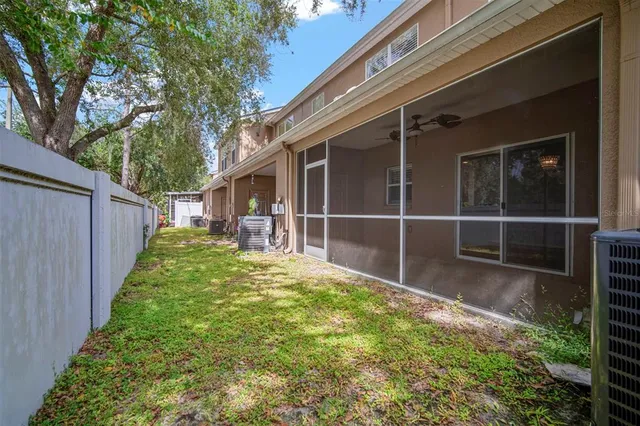 $1,800 | 1231 Charlesworth Drive, Wesley Chapel, FL 33543