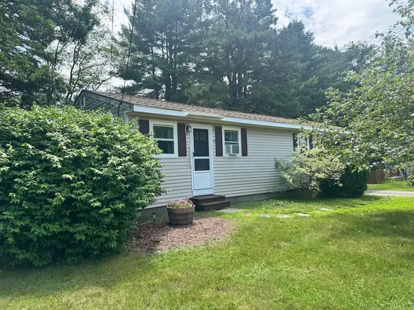 $285,900 | 41 Park Street, Swanzey, NH 03431