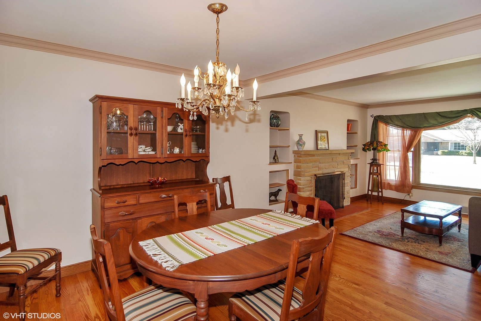 375 Uvedale Road Riverside, IL 60546 - Photo 7 of 28