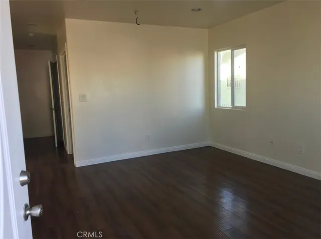 $3,300 | 430 East 83rd Street, Los Angeles, CA 90003