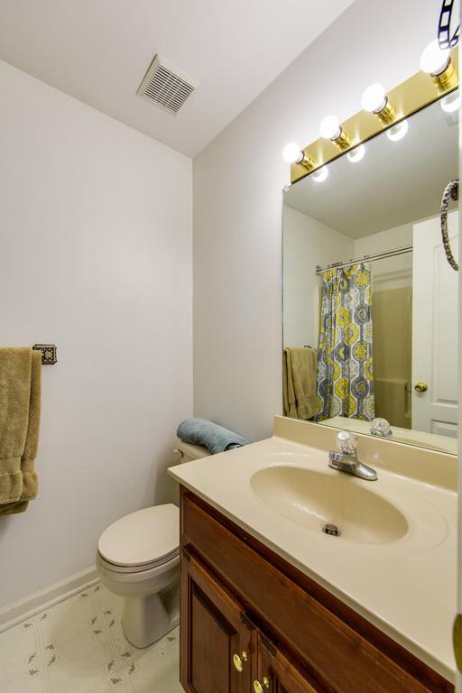 2039 Hickory Drive Springfield, TN 37172 - Photo 6 of 28 Gallery Image 6