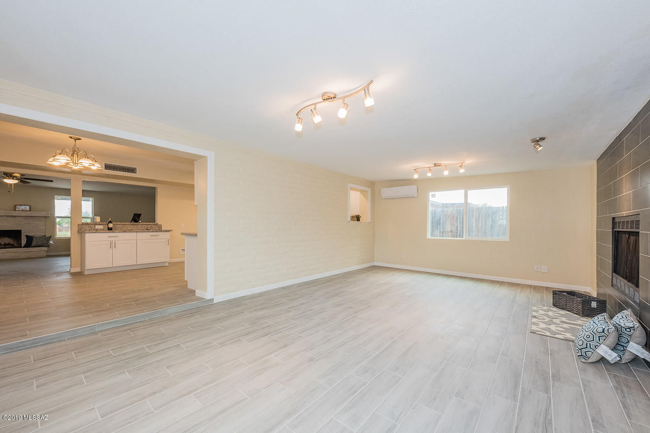 7642 East Stella Road Tucson, AZ 85730 - Photo 13 of 32 Gallery Image 13